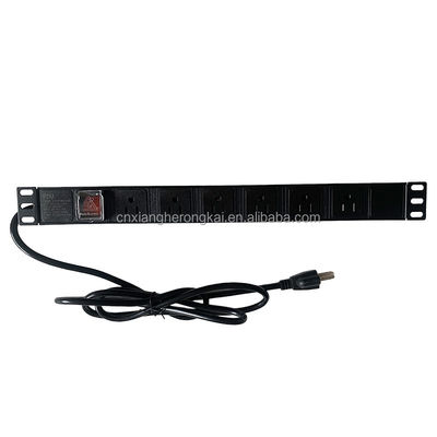 8 Weg 20A Doppelbremsschalter amerikanischer Standard-Stromanschluss PDU für die Stromverteilung