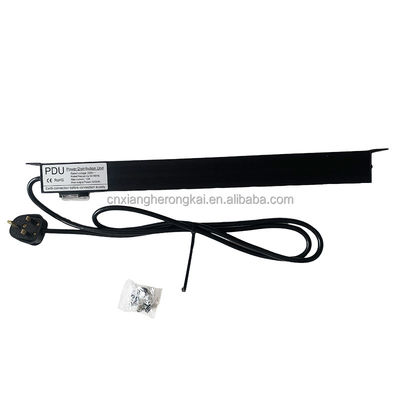Andere PDU-Stromversorgungsanlage mit 7-Wege-EU-Standardsteckdosen und USB-Ladung