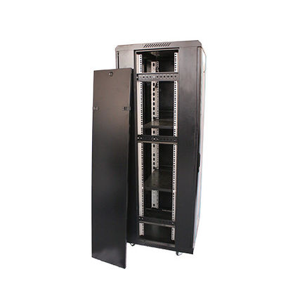 Standardausstattung Server-Rack-Schrank Ihr Rechenzentrum mit Lagerverfügbarkeit zu aktualisieren